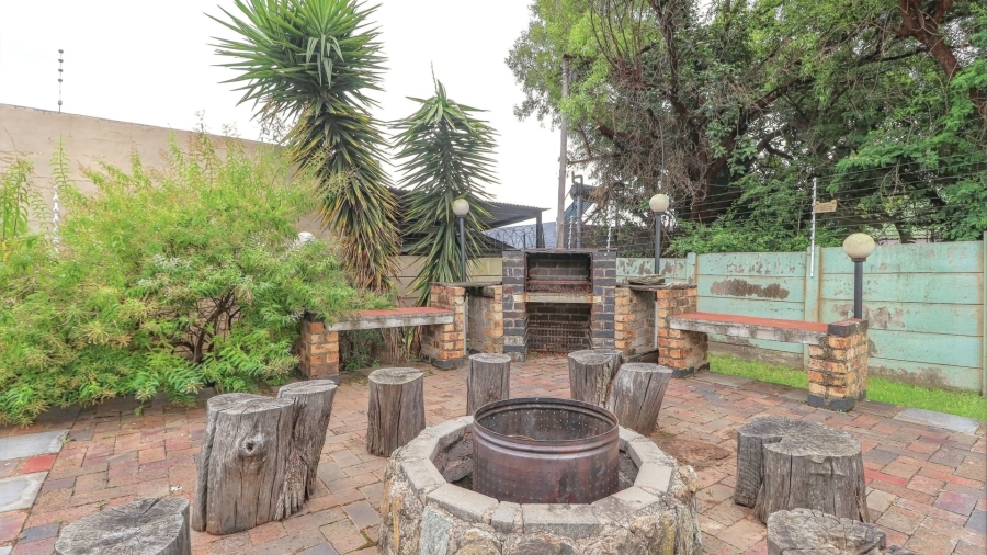 3 Bedroom Property for Sale in Edenvale Central Gauteng