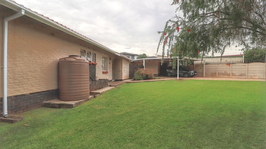 3 Bedroom Property for Sale in Edenvale Central Gauteng