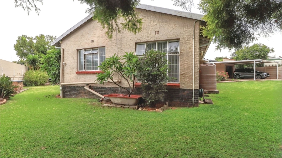 3 Bedroom Property for Sale in Edenvale Central Gauteng