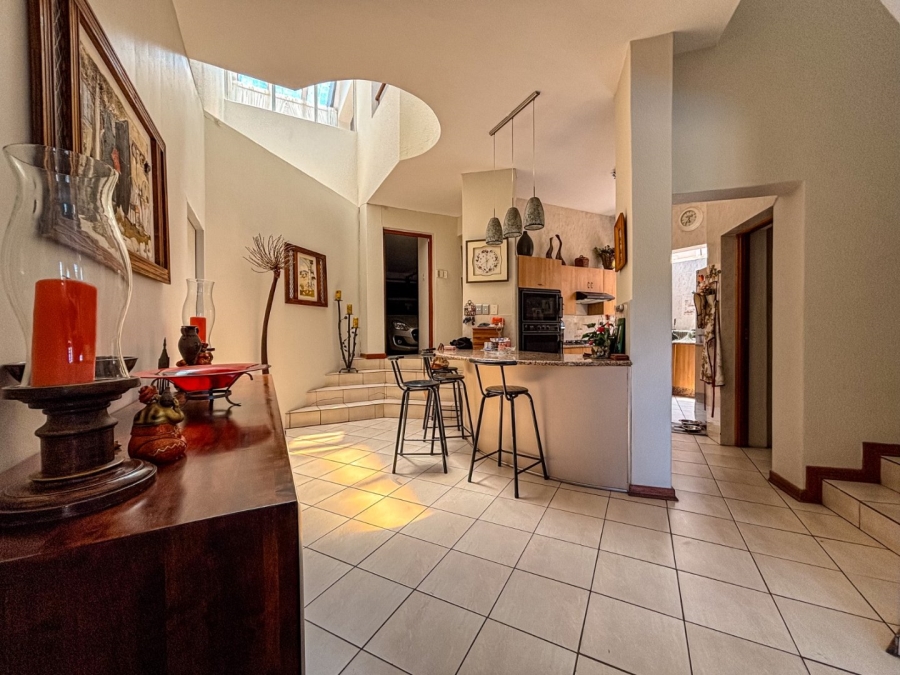 3 Bedroom Property for Sale in Bassonia Gauteng