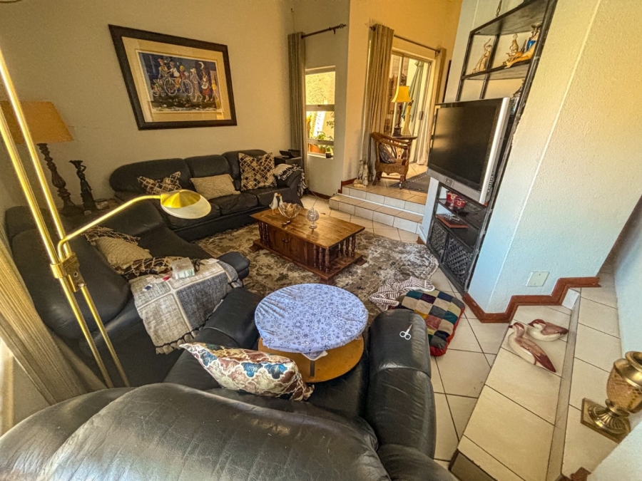 3 Bedroom Property for Sale in Bassonia Gauteng