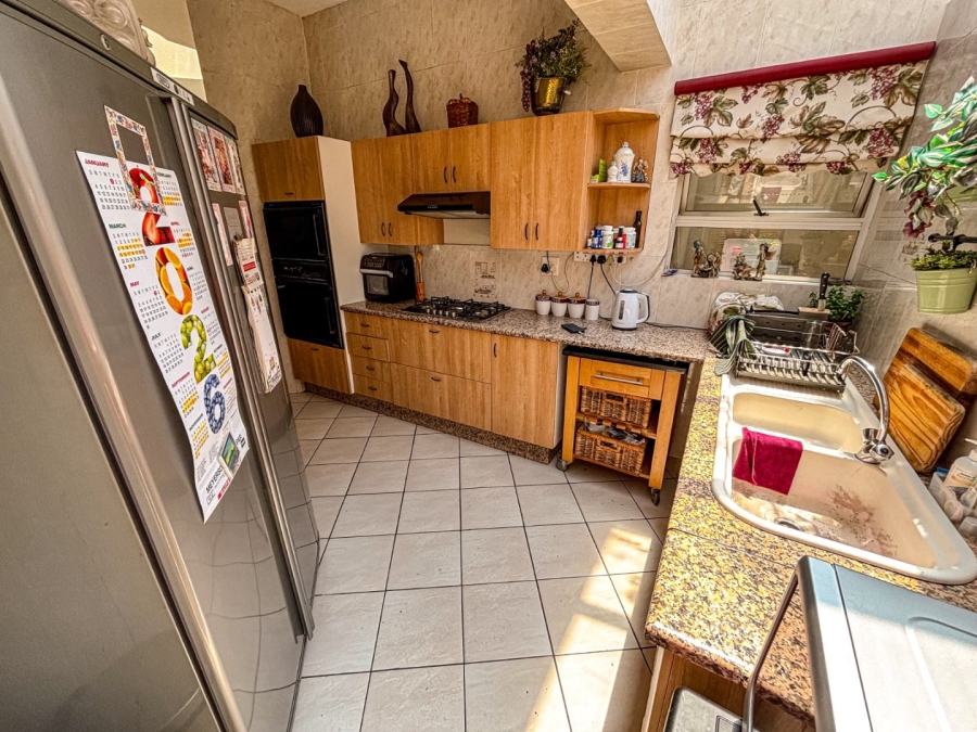 3 Bedroom Property for Sale in Bassonia Gauteng