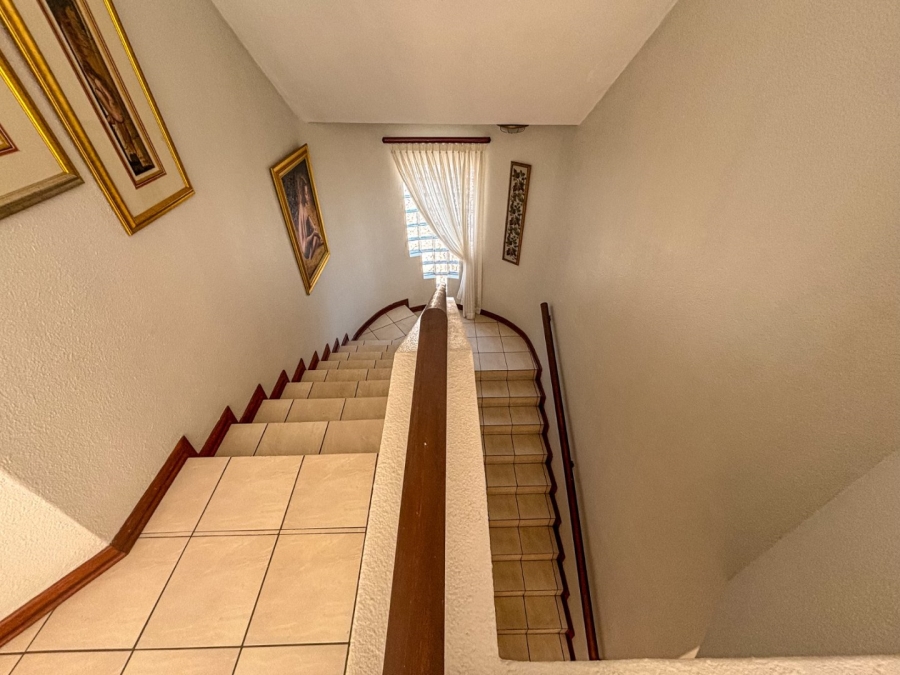 3 Bedroom Property for Sale in Bassonia Gauteng