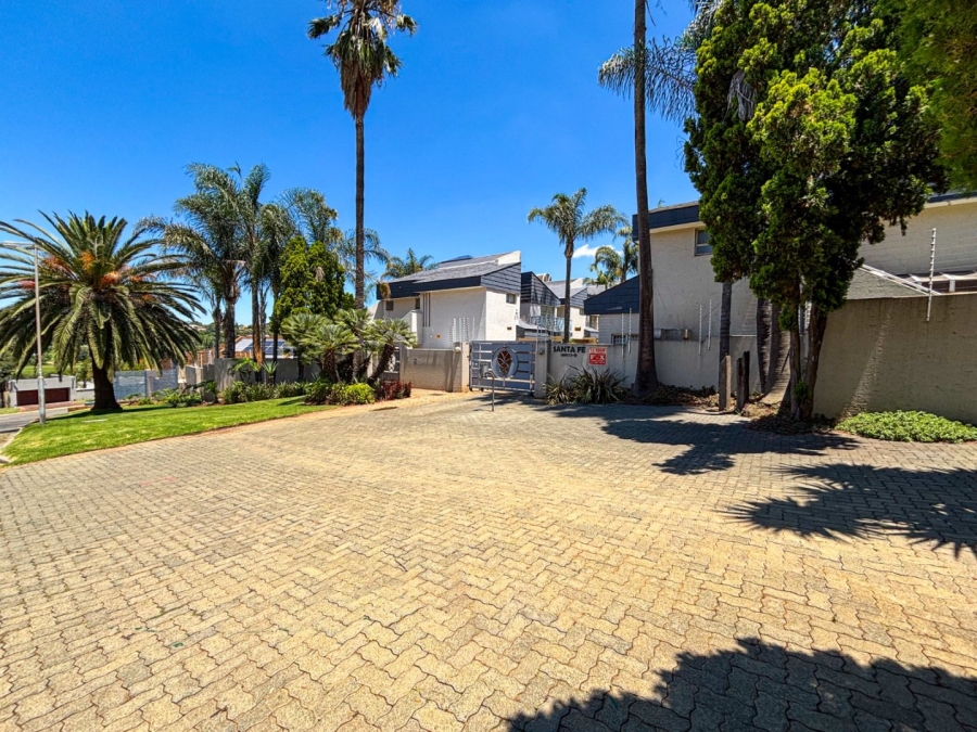 3 Bedroom Property for Sale in Bassonia Gauteng