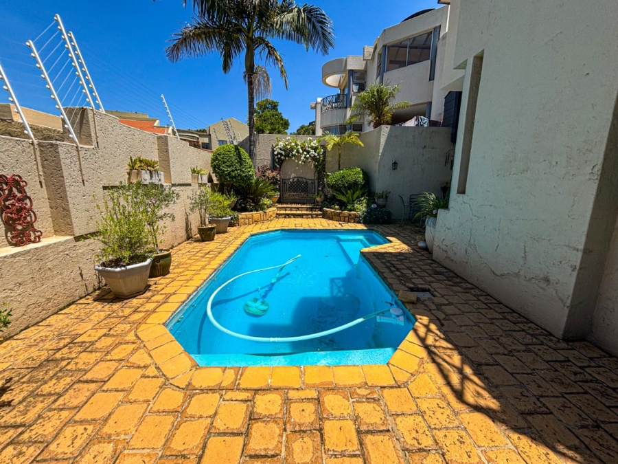 3 Bedroom Property for Sale in Bassonia Gauteng