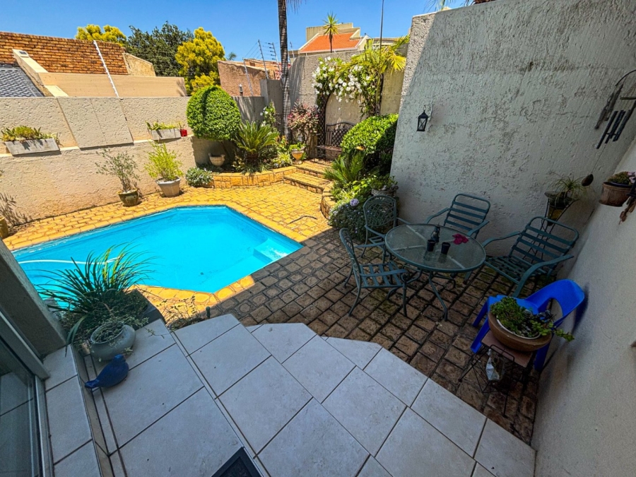 3 Bedroom Property for Sale in Bassonia Gauteng