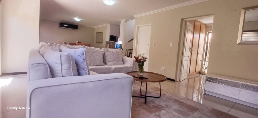 4 Bedroom Property for Sale in Bassonia Rock Gauteng