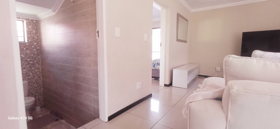 4 Bedroom Property for Sale in Bassonia Rock Gauteng