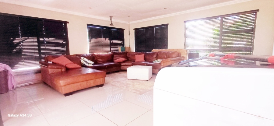 4 Bedroom Property for Sale in Bassonia Rock Gauteng