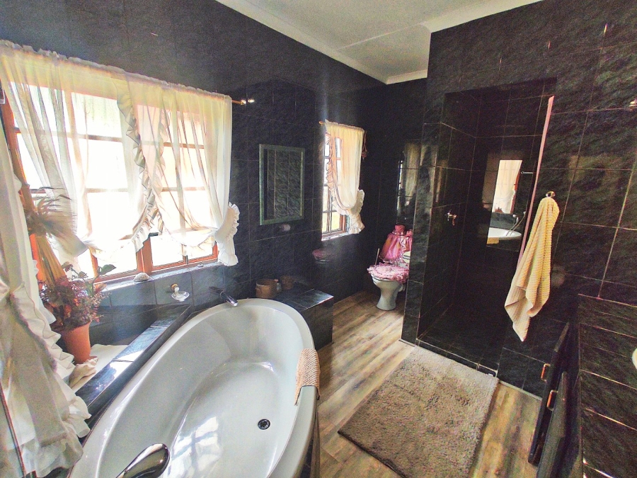 3 Bedroom Property for Sale in Vanderbijlpark SE 4 Gauteng