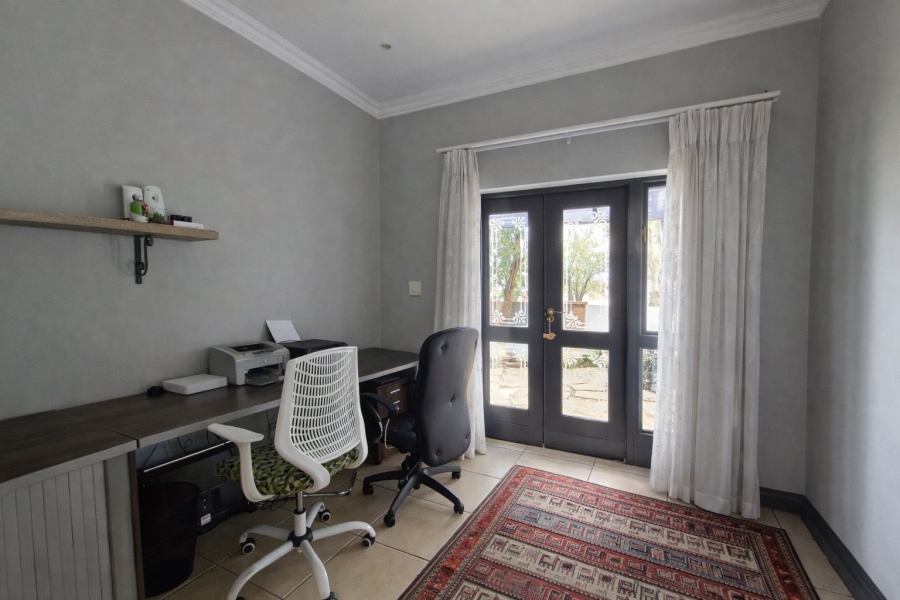 4 Bedroom Property for Sale in Sunward Park Gauteng