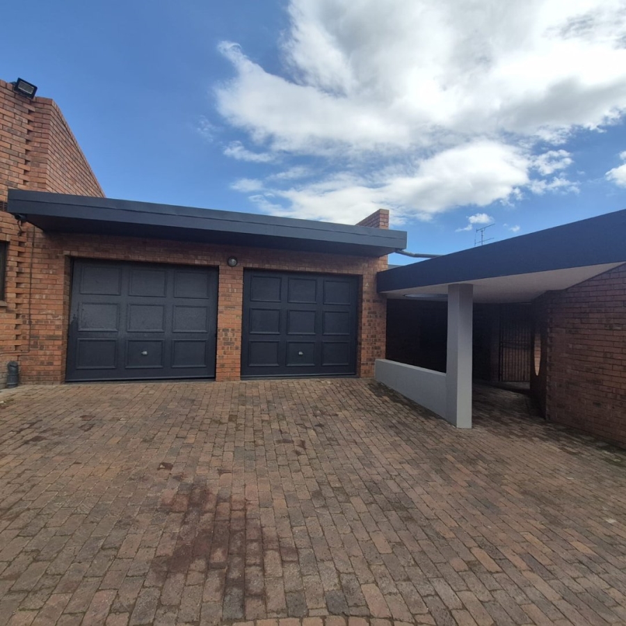 3 Bedroom Property for Sale in Mindalore Gauteng