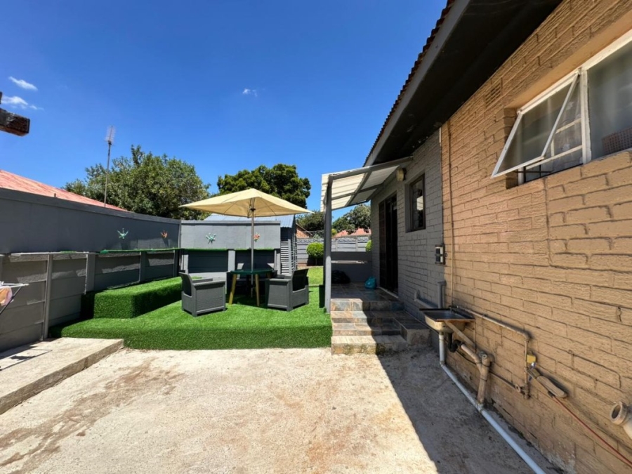 3 Bedroom Property for Sale in Klopperpark Gauteng