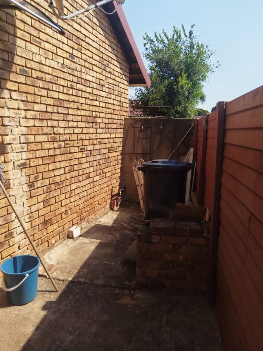 3 Bedroom Property for Sale in Hesteapark Gauteng