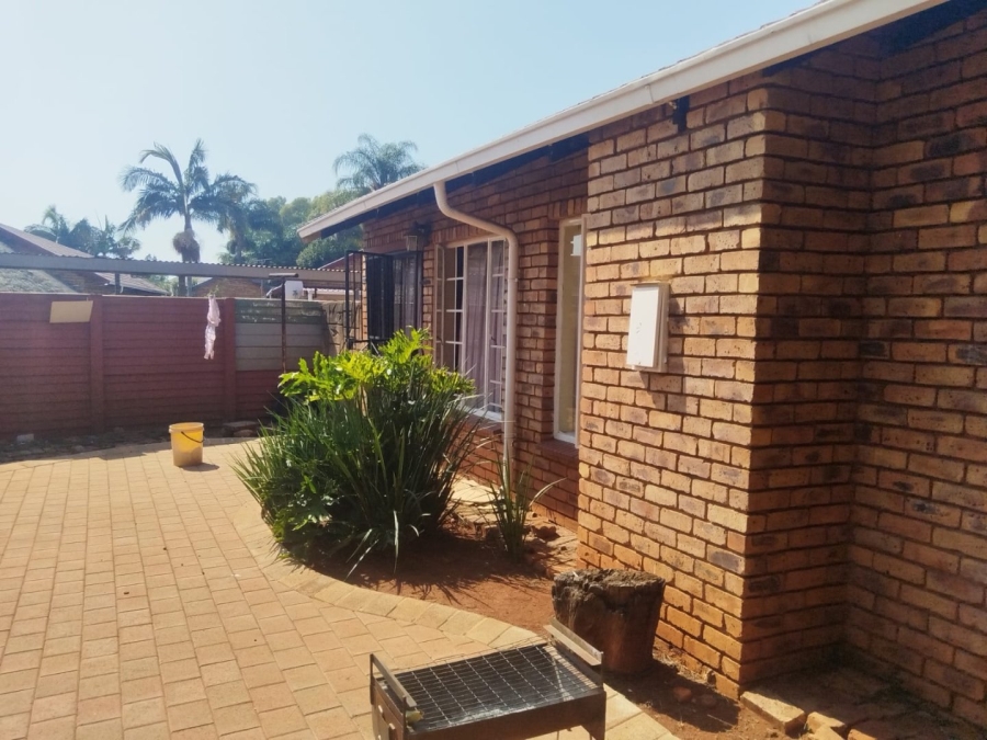 3 Bedroom Property for Sale in Hesteapark Gauteng