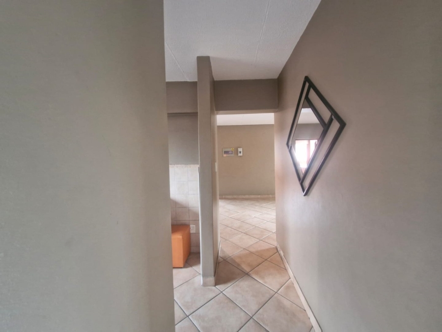 To Let 2 Bedroom Property for Rent in Castleview Gauteng