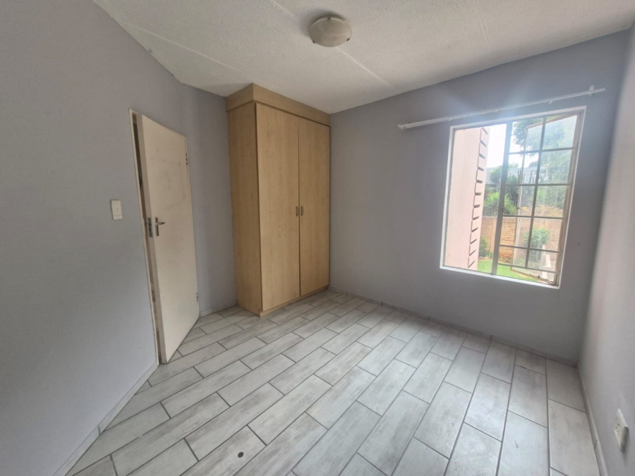 To Let 2 Bedroom Property for Rent in Castleview Gauteng