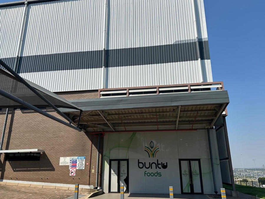 To Let commercial Property for Rent in Vorna Valley Gauteng