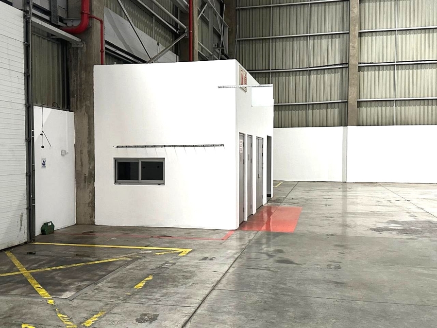 To Let commercial Property for Rent in Vorna Valley Gauteng