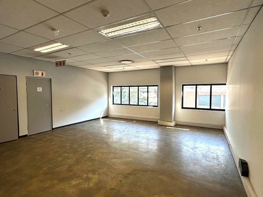 To Let commercial Property for Rent in Vorna Valley Gauteng