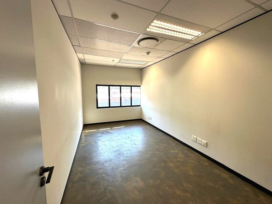 To Let commercial Property for Rent in Vorna Valley Gauteng