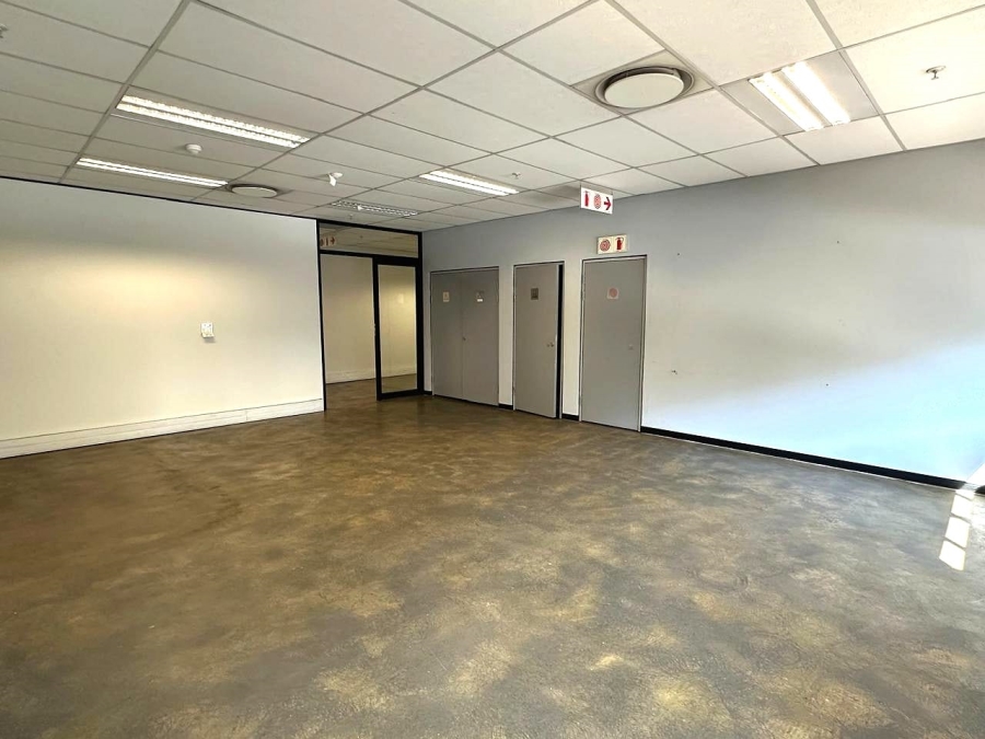 To Let commercial Property for Rent in Vorna Valley Gauteng