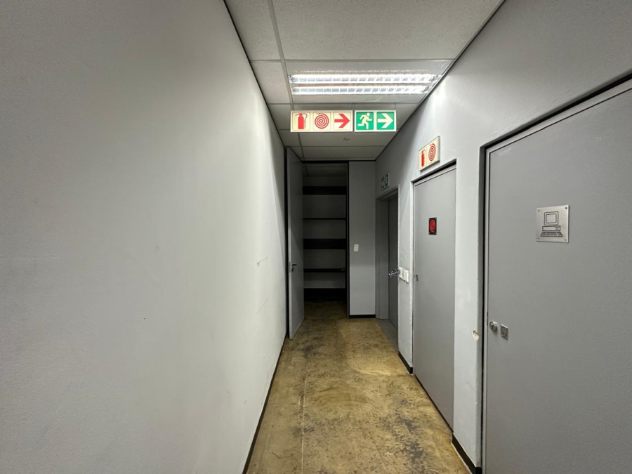 To Let commercial Property for Rent in Vorna Valley Gauteng