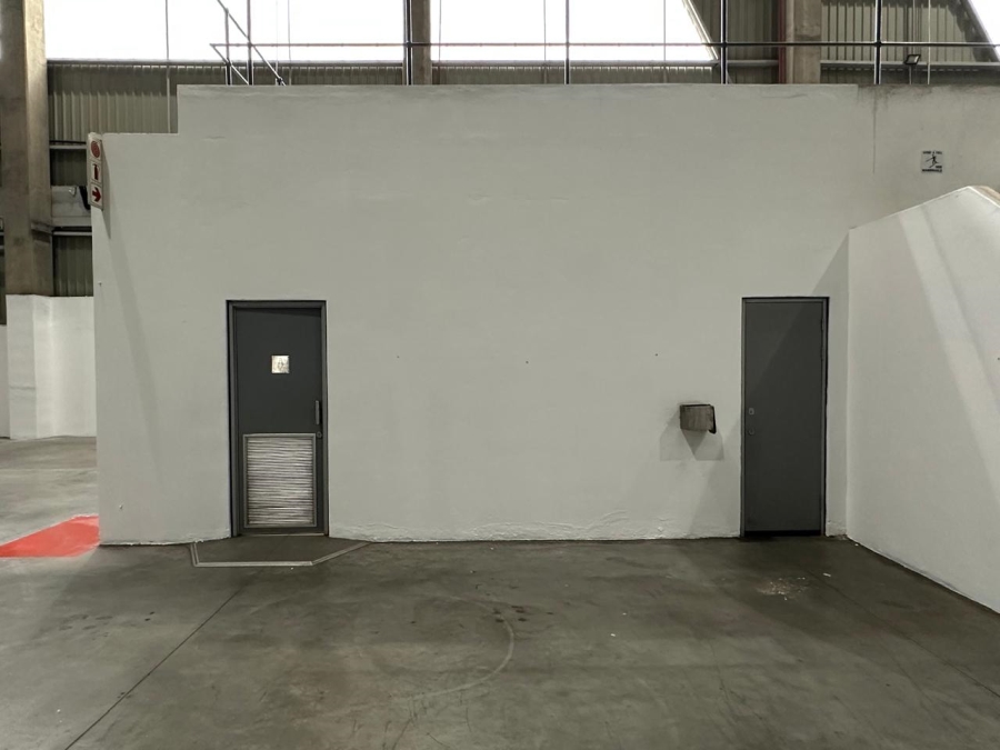 To Let commercial Property for Rent in Vorna Valley Gauteng