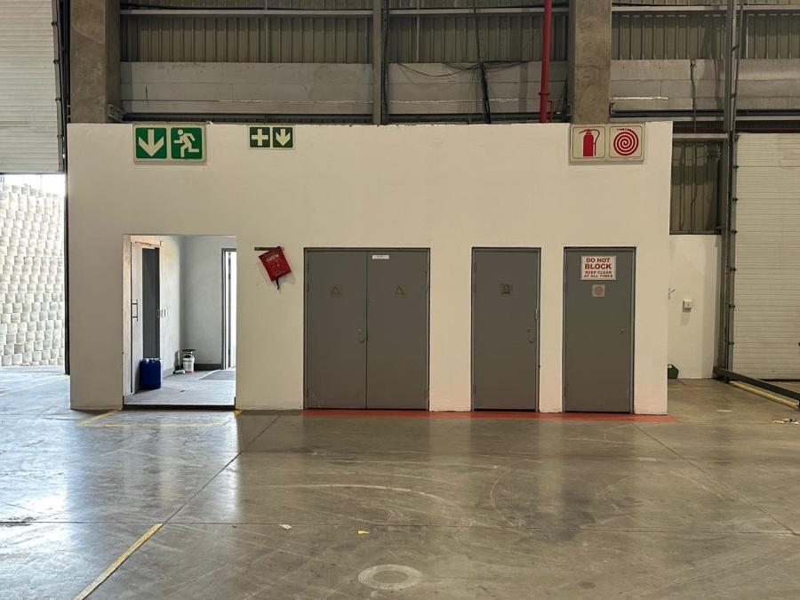 To Let commercial Property for Rent in Vorna Valley Gauteng