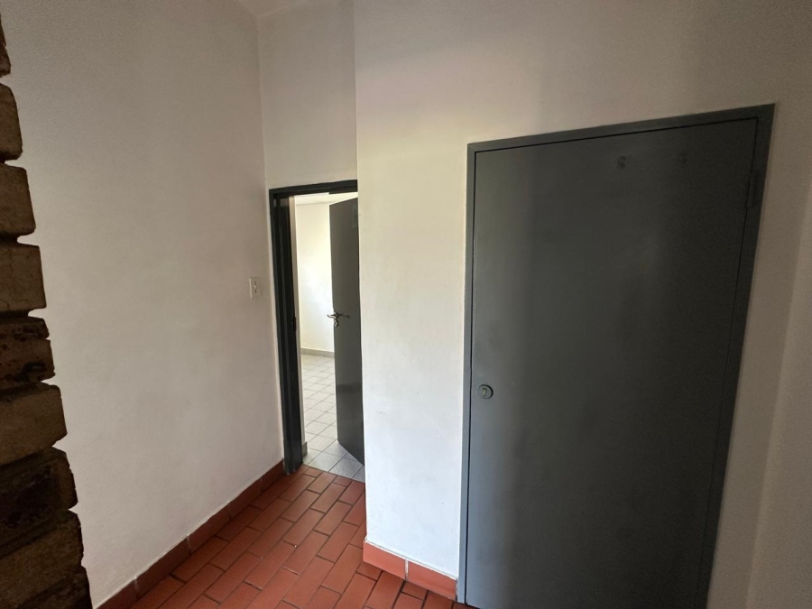 To Let commercial Property for Rent in Randjespark Gauteng