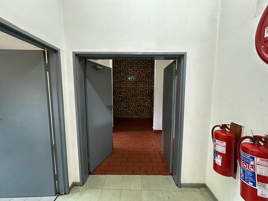 To Let commercial Property for Rent in Randjespark Gauteng