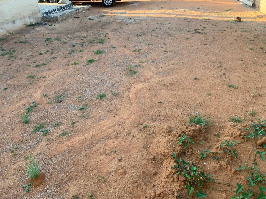  Bedroom Property for Sale in Mohlakeng Gauteng