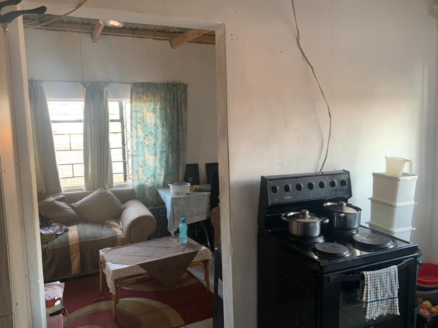  Bedroom Property for Sale in Mohlakeng Gauteng