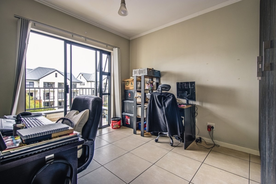2 Bedroom Property for Sale in Greenstone Crest Gauteng
