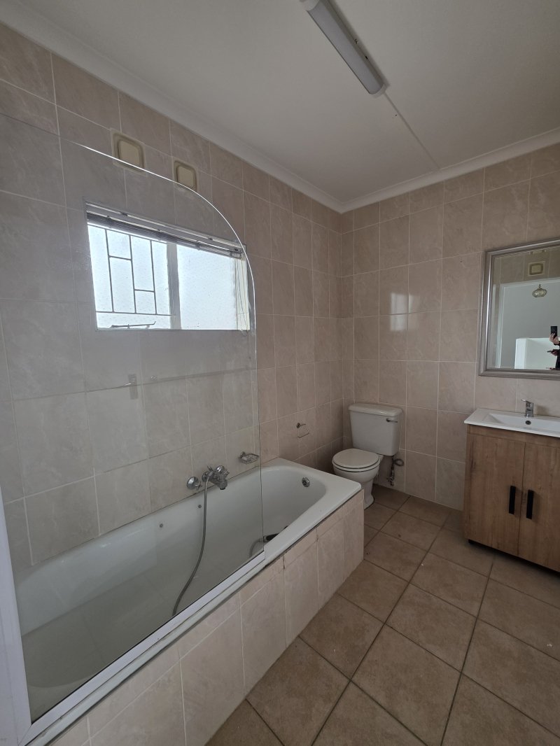 2 Bedroom Property for Sale in Illiondale Gauteng