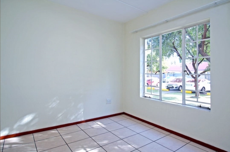 2 Bedroom Property for Sale in Comet Gauteng