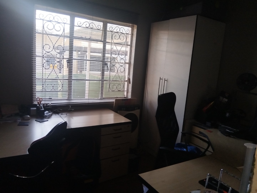 3 Bedroom Property for Sale in Gezina Gauteng