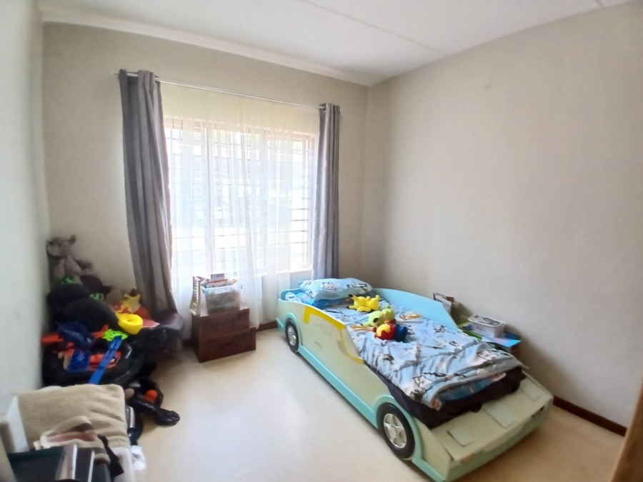 2 Bedroom Property for Sale in Sunninghill Gauteng