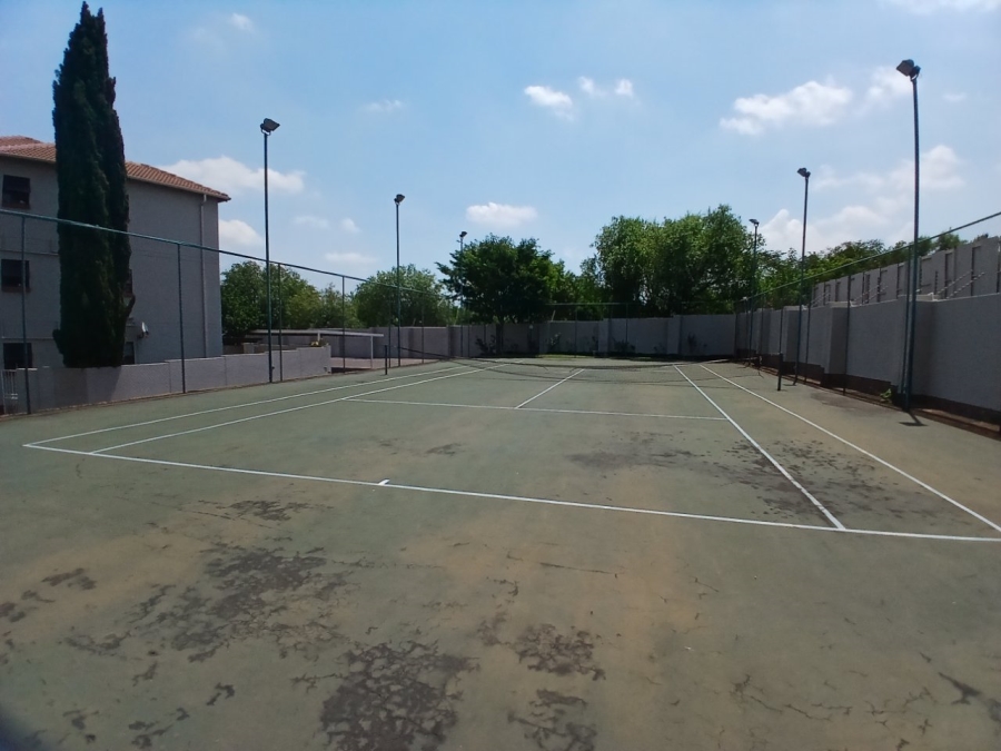 2 Bedroom Property for Sale in Sunninghill Gauteng