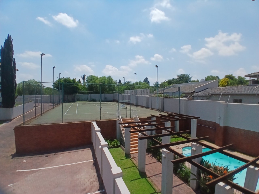 2 Bedroom Property for Sale in Sunninghill Gauteng