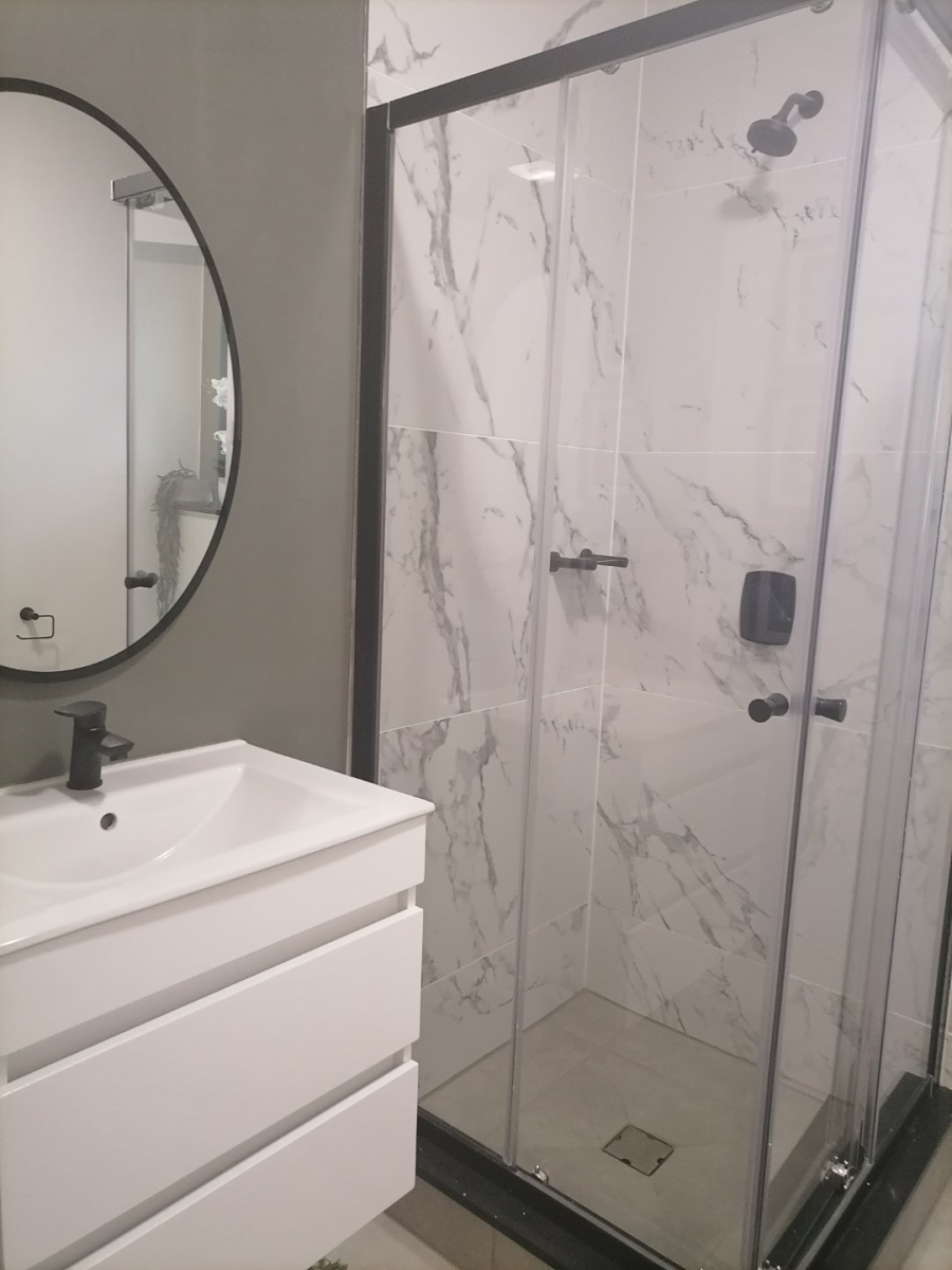 To Let 1 Bedroom Property for Rent in Waterfall Gauteng