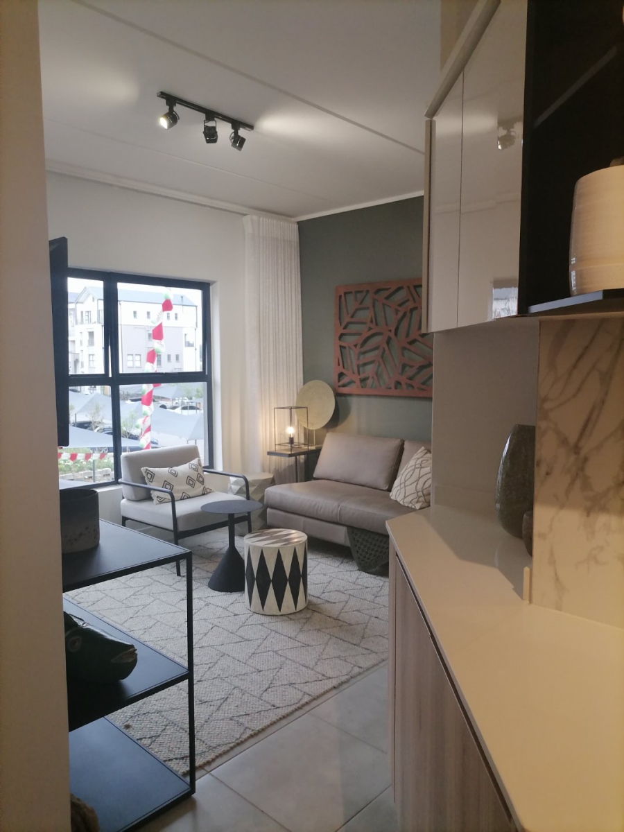 To Let 1 Bedroom Property for Rent in Waterfall Gauteng