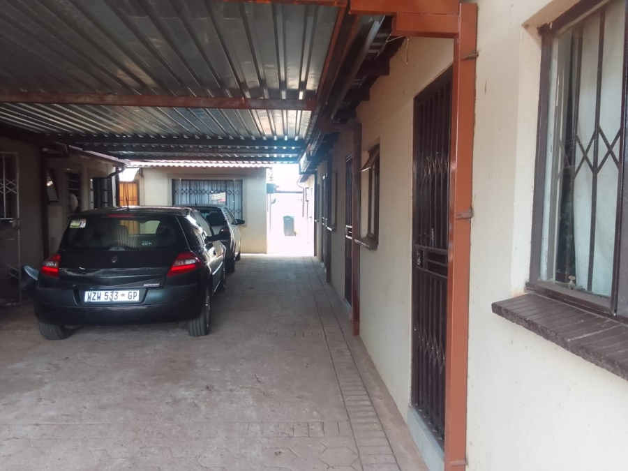 12 Bedroom Property for Sale in Soshanguve XX Gauteng