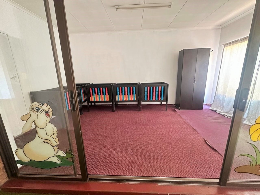  Bedroom Property for Sale in The Reeds Gauteng