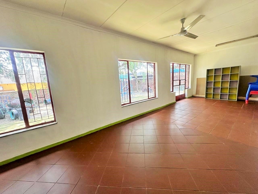  Bedroom Property for Sale in The Reeds Gauteng