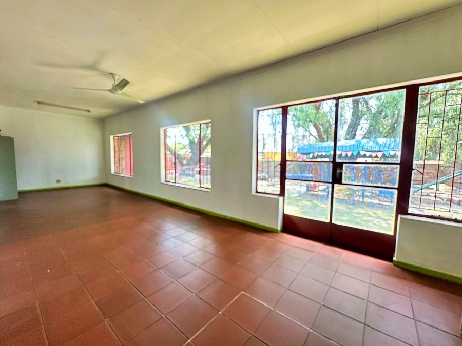  Bedroom Property for Sale in The Reeds Gauteng