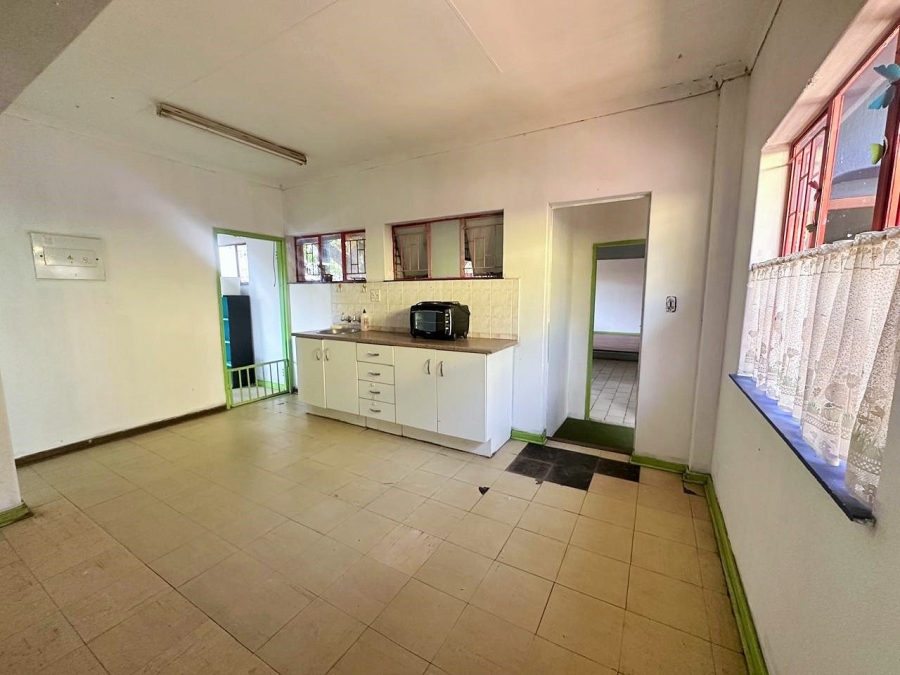  Bedroom Property for Sale in The Reeds Gauteng