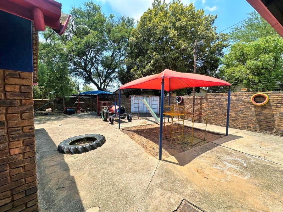  Bedroom Property for Sale in The Reeds Gauteng