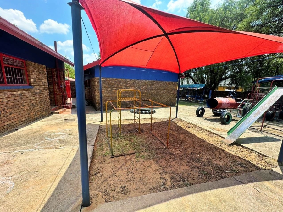  Bedroom Property for Sale in The Reeds Gauteng