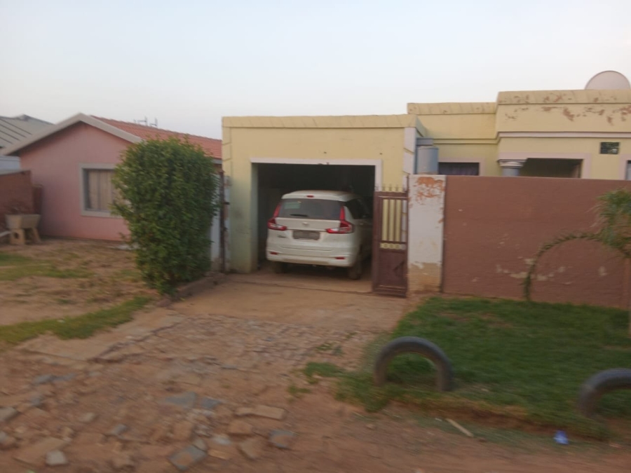 2 Bedroom Property for Sale in Mamelodi East Gauteng